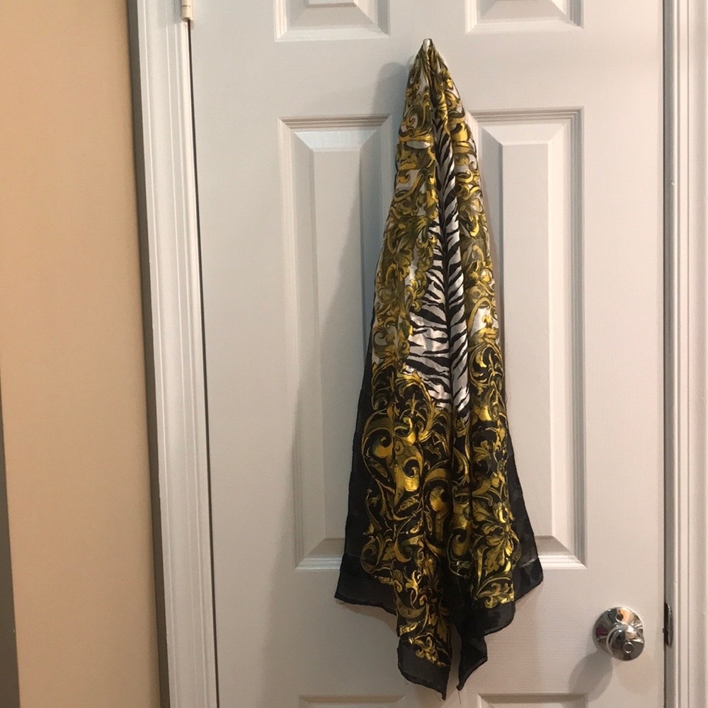 Beautiful Scarf/Wrap